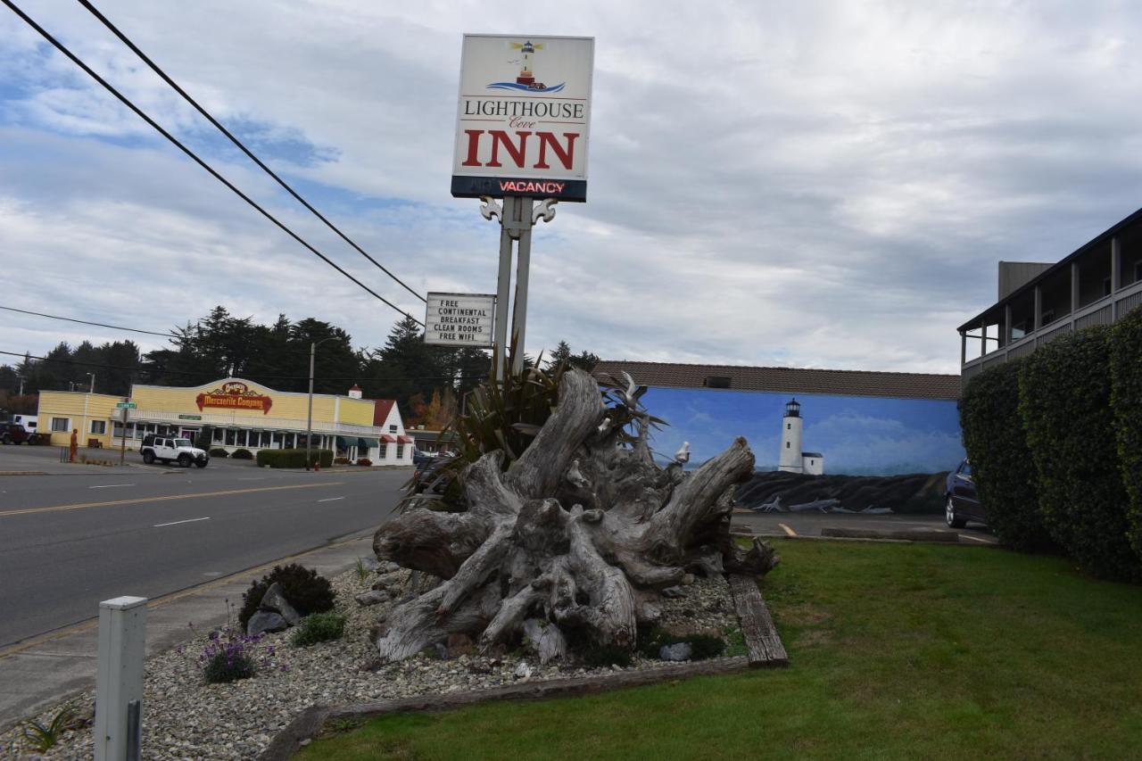Lighthouse Cove Inn Bandon Exterior photo The Lighthouse Inn