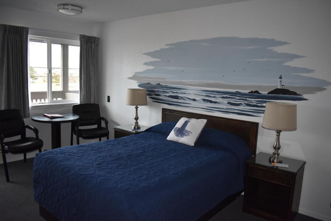 Lighthouse Cove Inn Bandon Exterior photo A room at the hotel